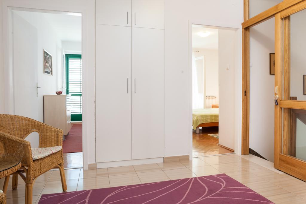 Apartment Nevia Makarska Rum bild